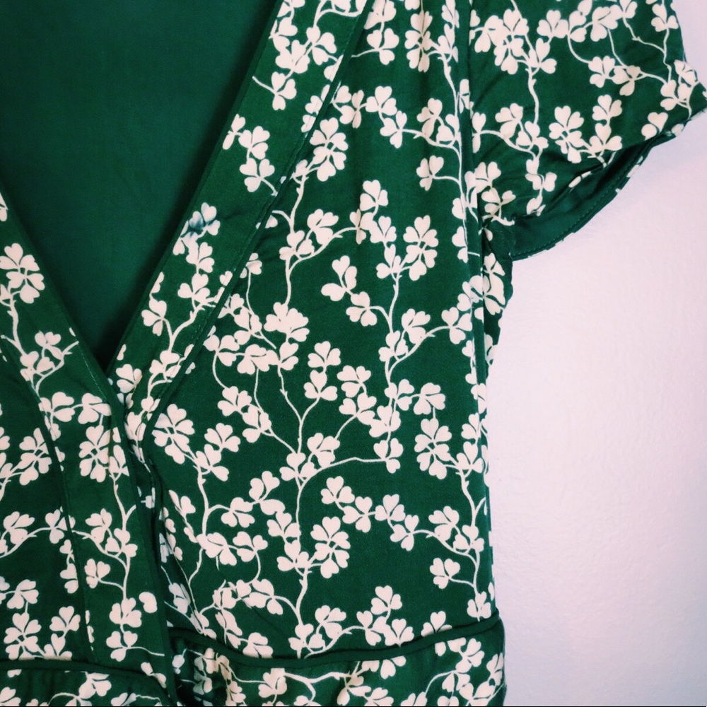 Vintage Style Green Pattern Wrap Dress